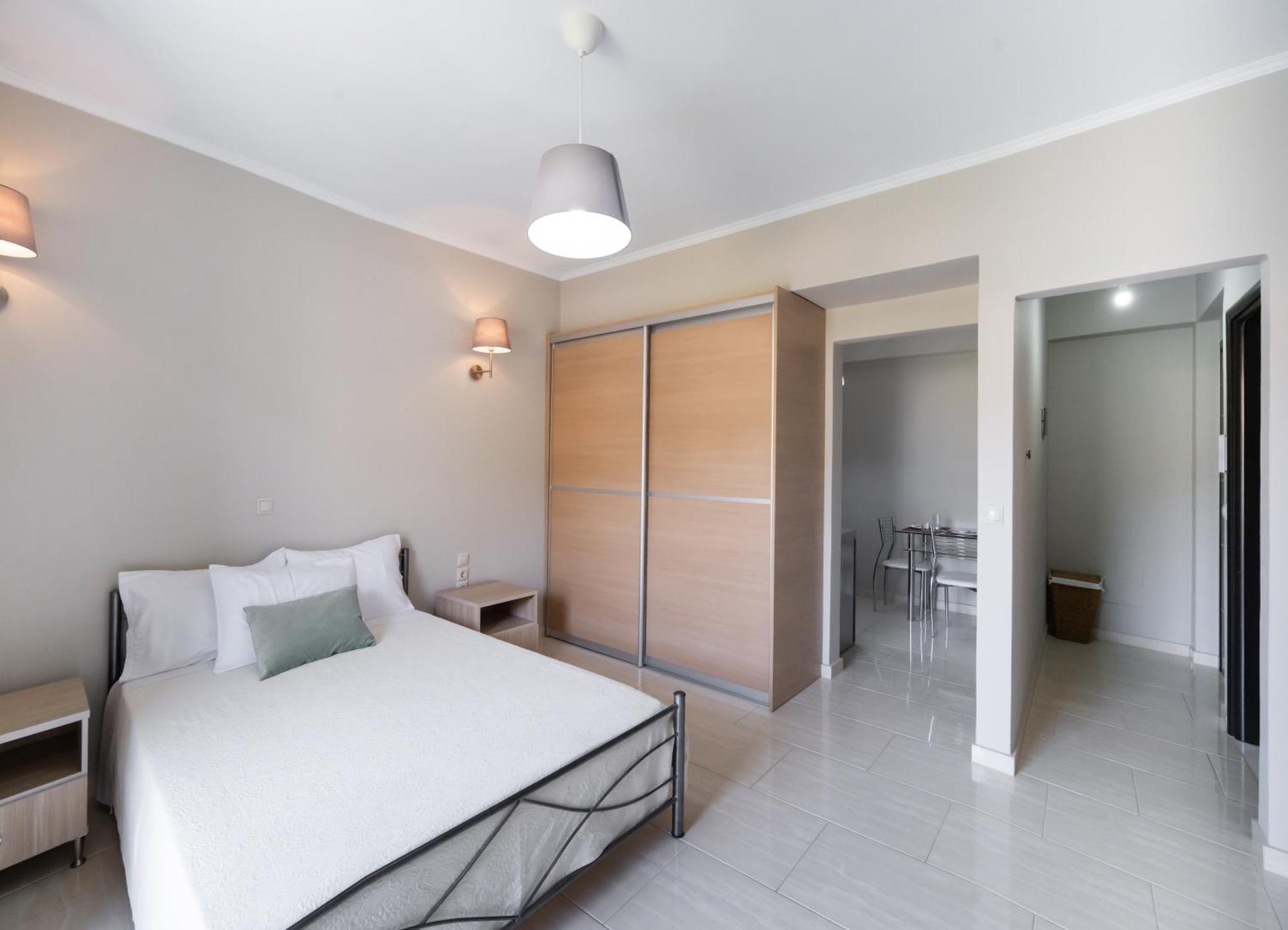 Apricus Apartments Apolpaina Luaran gambar